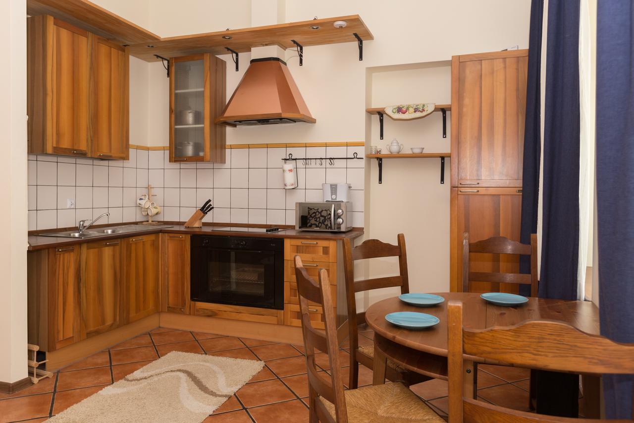קרקוב Erasmus Student Residence - Jewish District מראה חיצוני תמונה